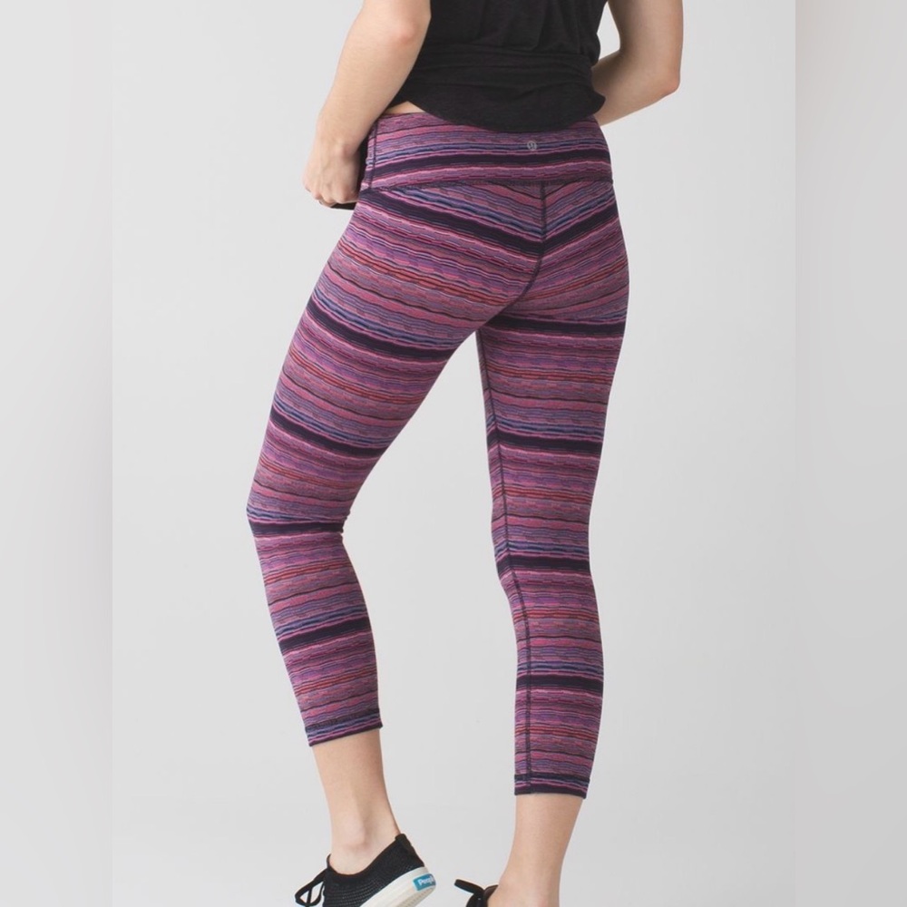 Lululemon Align Crop 21" Sz 6 Striped Space Dye Twist Pink Violet Black Legging